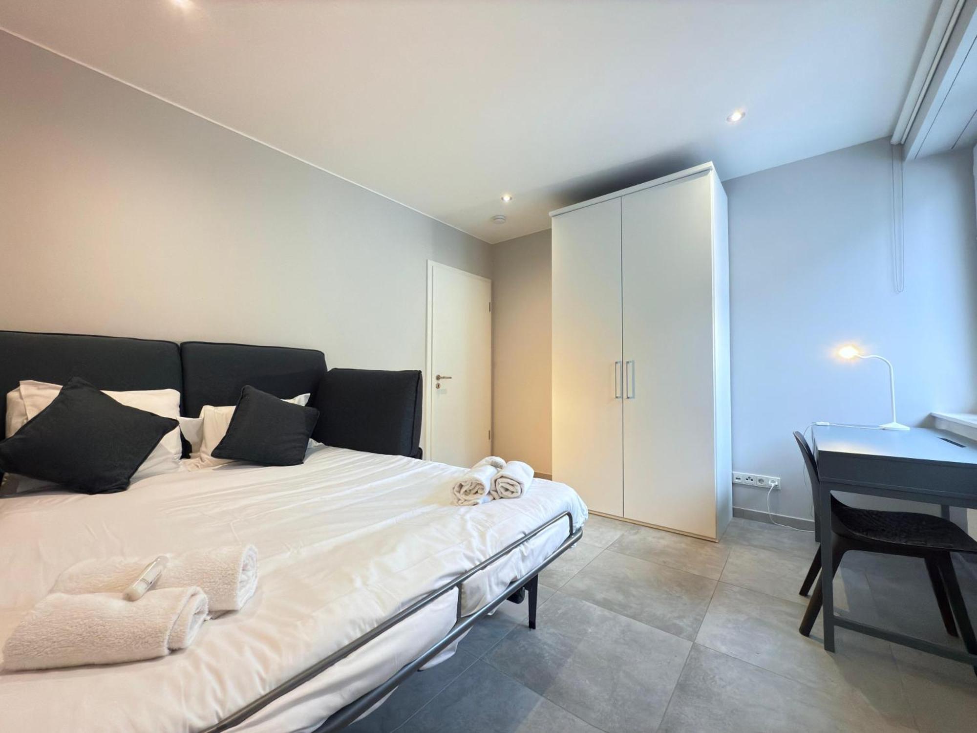 Large 3 Bedrooms With Private Parking-limp2 * Luxemburg